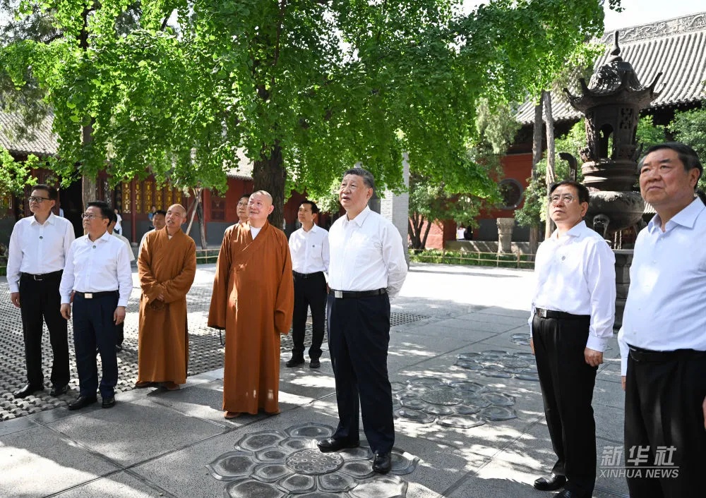 習(xí)近平在河南洛陽市考察調(diào)研