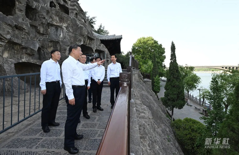 習(xí)近平在河南洛陽市考察調(diào)研